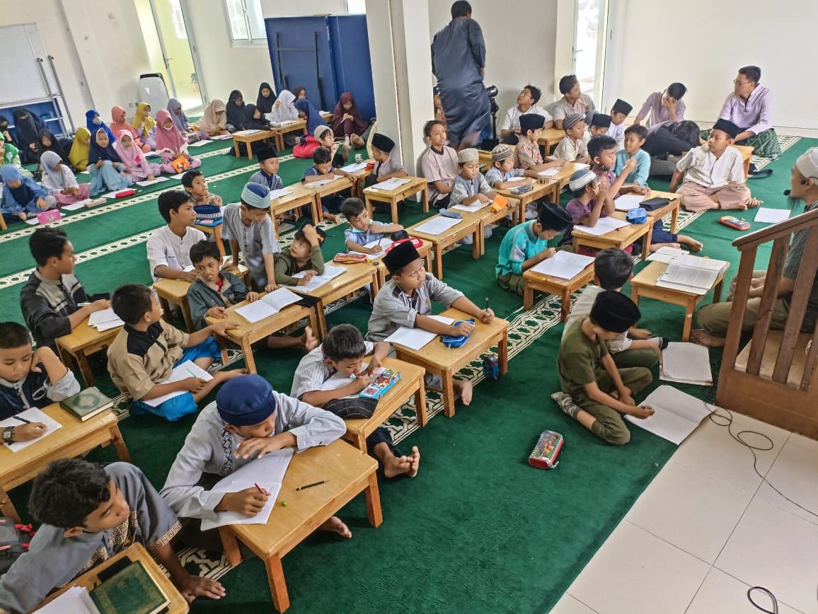 Kegiatan kajian di Sekolah Islam Riyadhul Jannah